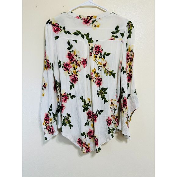 Oddy Women's Floral Wrap Blouse with Angel Sleeves and O Ring Collar Detail Sz S - Picture 5 of 5